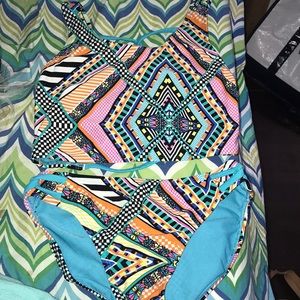 JESSICA SIMPSON KIDS BIKINI!